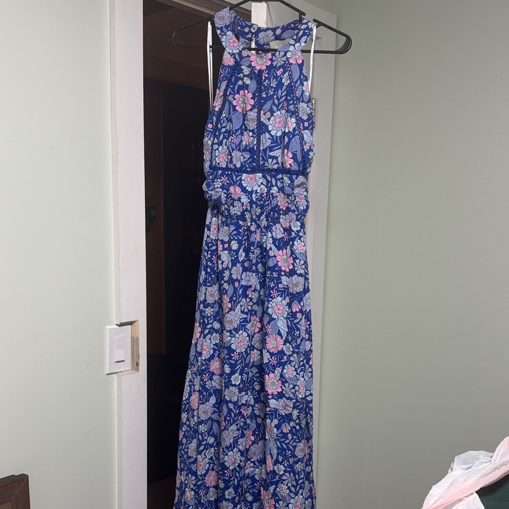 Chic Blue Floral Maxi Dress